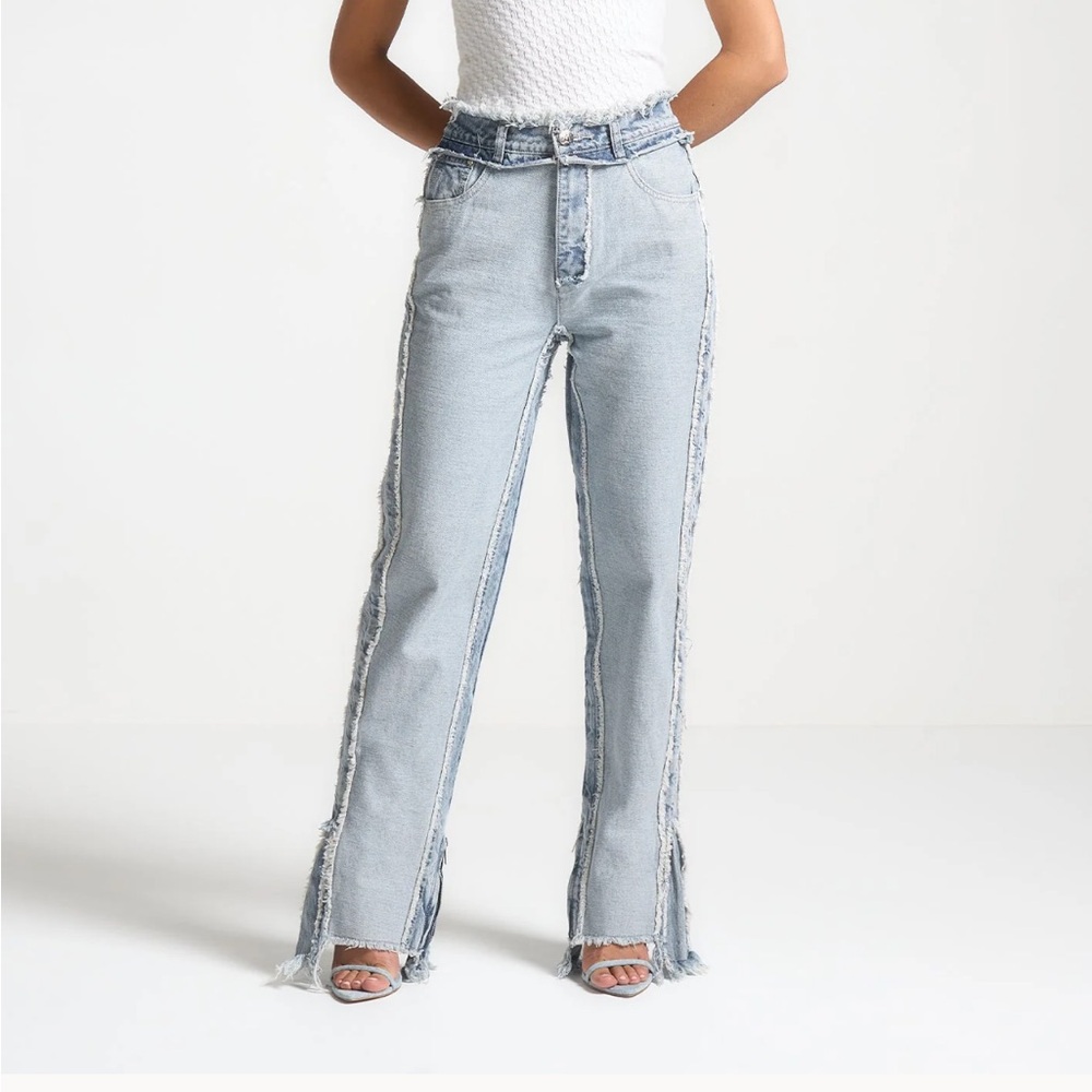 Maniare de Vior- Distressed Mom Jeans